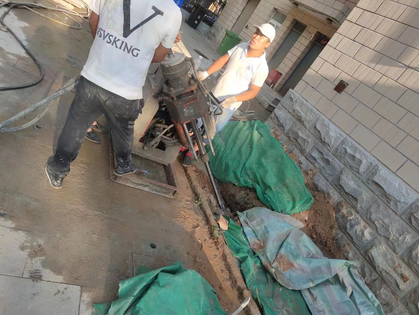 新洲建筑房屋地基沉降注浆加固顶升纠偏